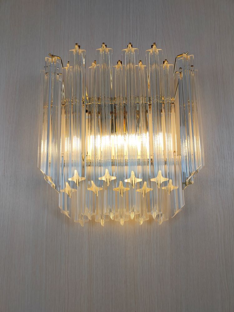 tiers qaudriedri murano wall sconce 