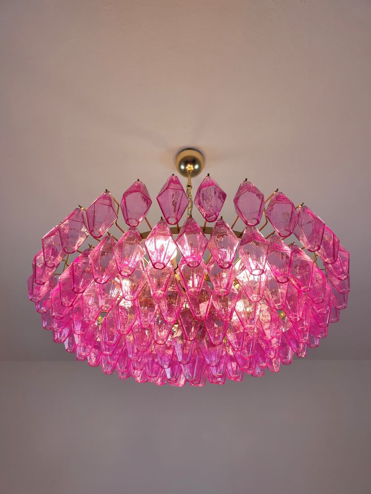 fuchsia poliedri flat murano chandelier 
