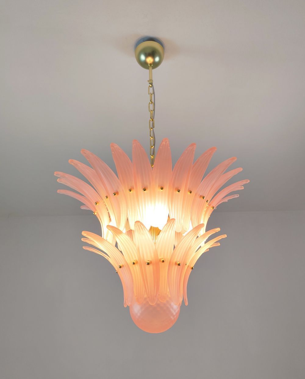Murano glass Palmette chandelier pink satin