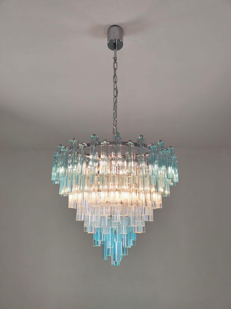 alternated clear and bleu triedri chandelier