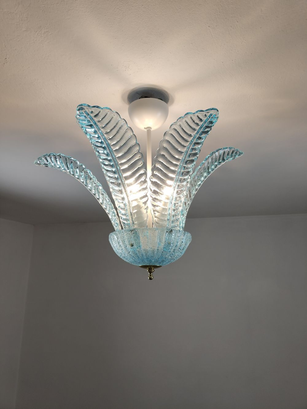 Large leaf felci small flush mount