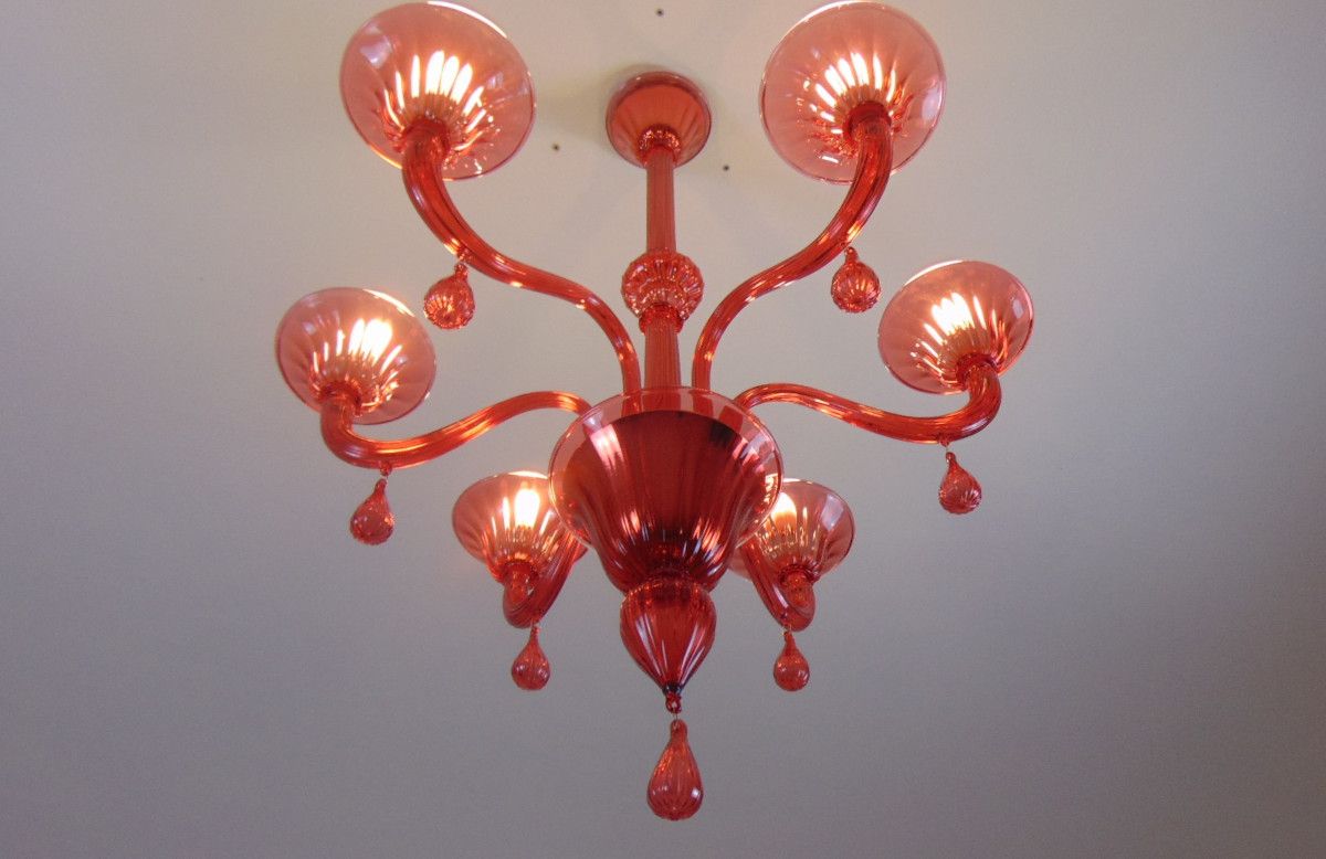 Red murano drops arms chandelier