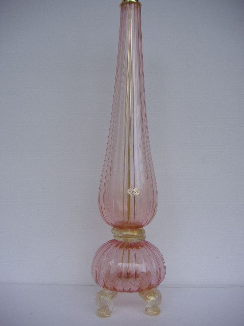 pink fotted murano table lamp