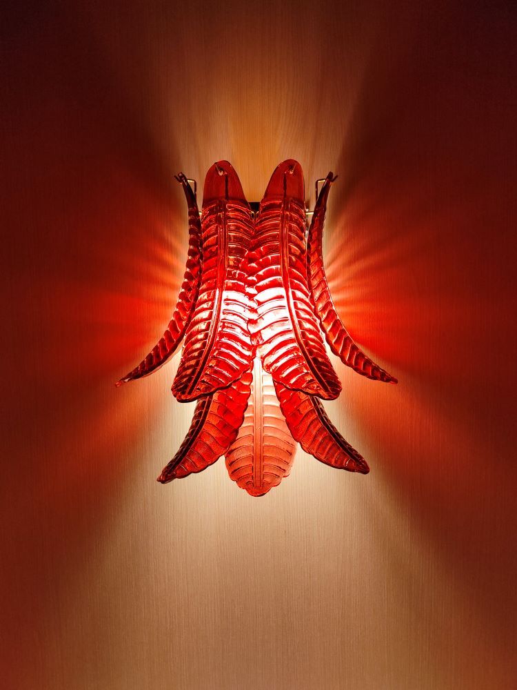 /red large leaf murano walls sconce 